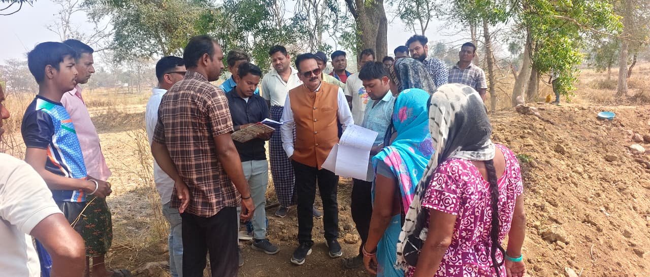 मनरेगा में 'औचित्य जांच': पांडे का तीन ब्लॉकों में धुंआधार निरीक्षण अभियान