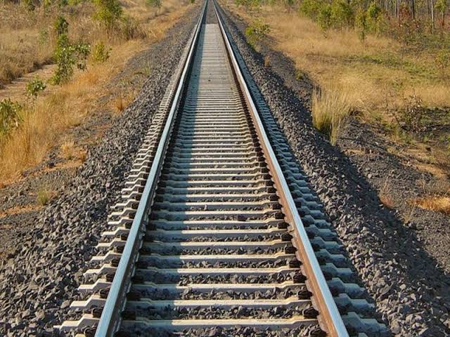 Raipur News : रेल मंत्रालय ने 670 किलोमीटर लंबी 2 नई रेल लाइन परियोजनाओं के अंतिम सर्वे और डीपीआर निर्माण के लिए दी 16.75 करोड़ रूपये की स्वीकृति