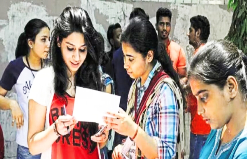 Raipur CG News : छत्तीसगढ़ी में MA करने वाले छात्र - छात्राओं को मिला बड़ा तोहफा, अब विवि और कॉलेजों में छत्तीसगढ़ी शिक्षको की जायेगी नियुक्ति : -पढ़िए आदेश जारी