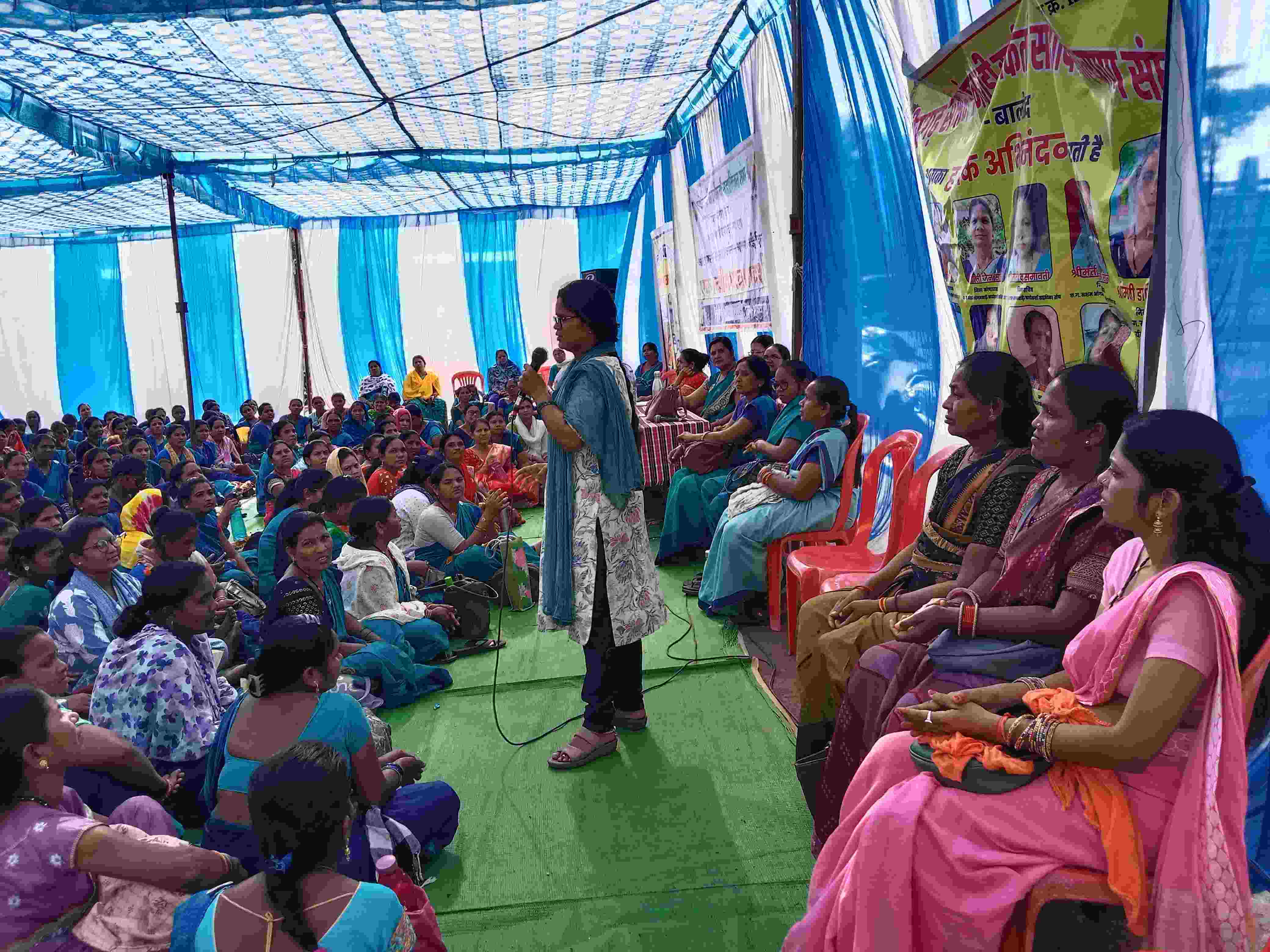 Balod News : बालोद: आंगनबाड़ी कार्यकर्ताओं की दो दिवसीय हड़ताल, रैली व ज्ञापन के साथ मांगें सौंपीं