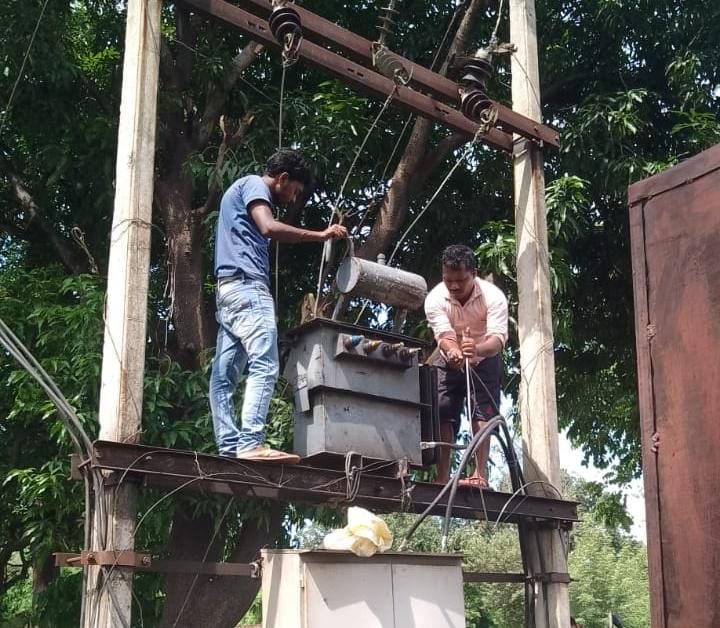 नया ट्रांसफार्मर लगने से रौशन हुआ बारो गांव