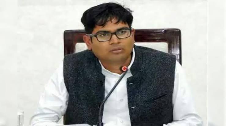मंत्री ओपी चौधरी की बड़ी कार्रवाई.. तीन उप पंजीयक को किया संस्पेंड