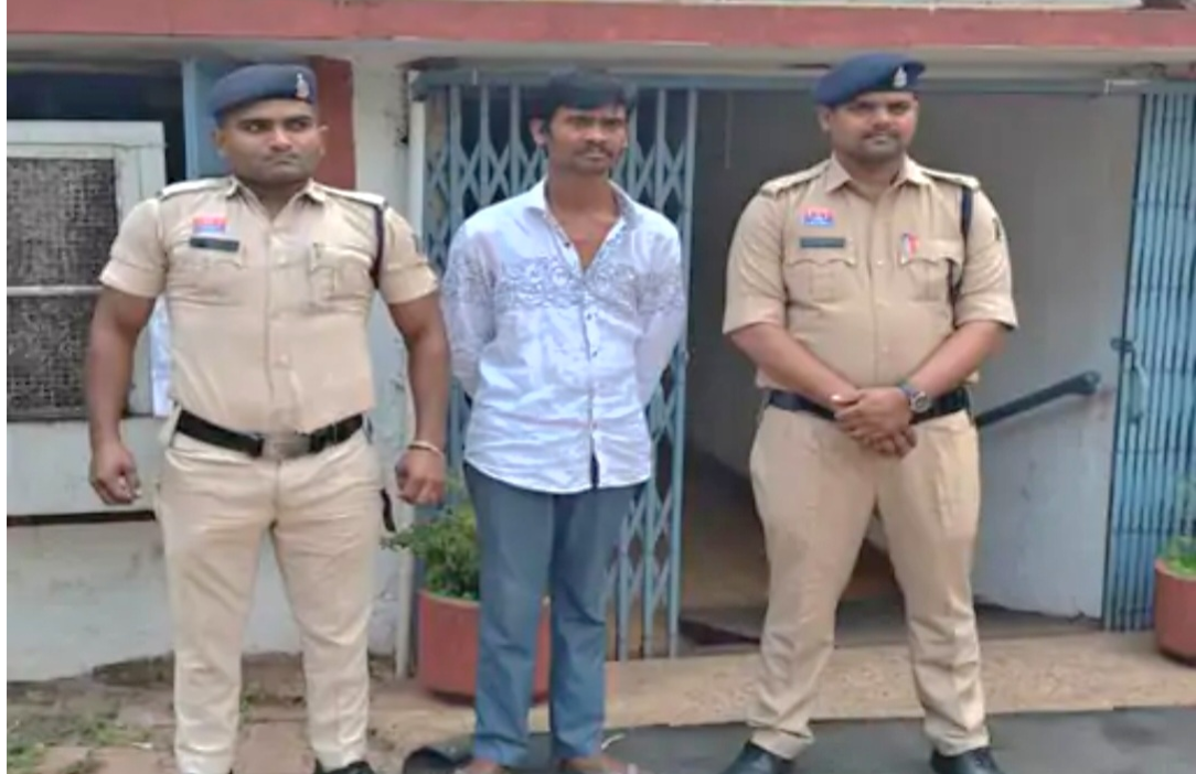 भाई ने भाई को फावड़े से मारा: नशे में कर भाई ने भाई को फावड़े से मारा: नशे में कर दी हत्याकांड, नशे की लत में भाई ने उतारा बड़े भाई को मौत जा घाट हत्या