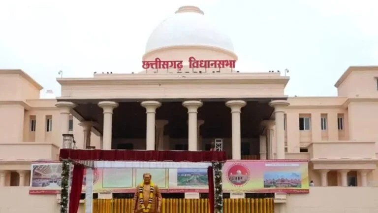 केंद्र का 21,530 करोड़ का 'बम': छत्तीसगढ़ पर आया भारी वित्तीय संकट, महंत ने सरकार को किया बेनकाब