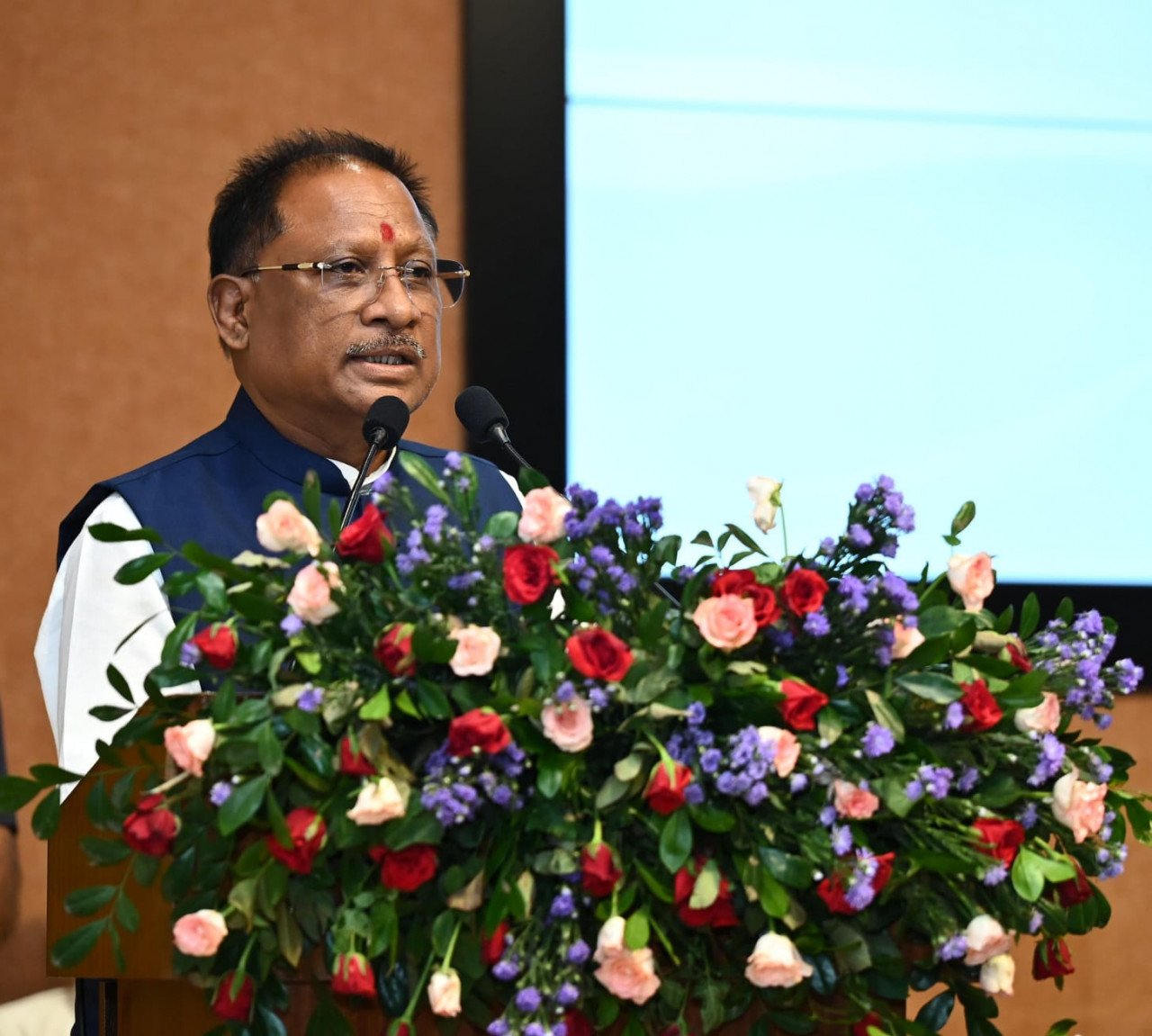 पुरानी शैली बदलें, पूरी संवेदनशीलता के साथ जनता की समस्याओं का निराकरण करें - मुख्यमंत्री श्री विष्णु देव साय