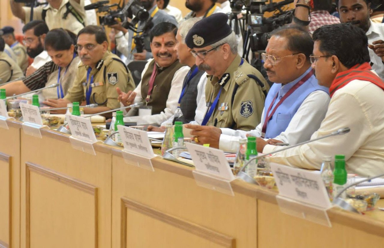 नक्सलवाद के खिलाफ छत्तीसगढ़ के मुख्यमंत्री श्री विष्णुदेव साय की रणनीति की हुई सराहना