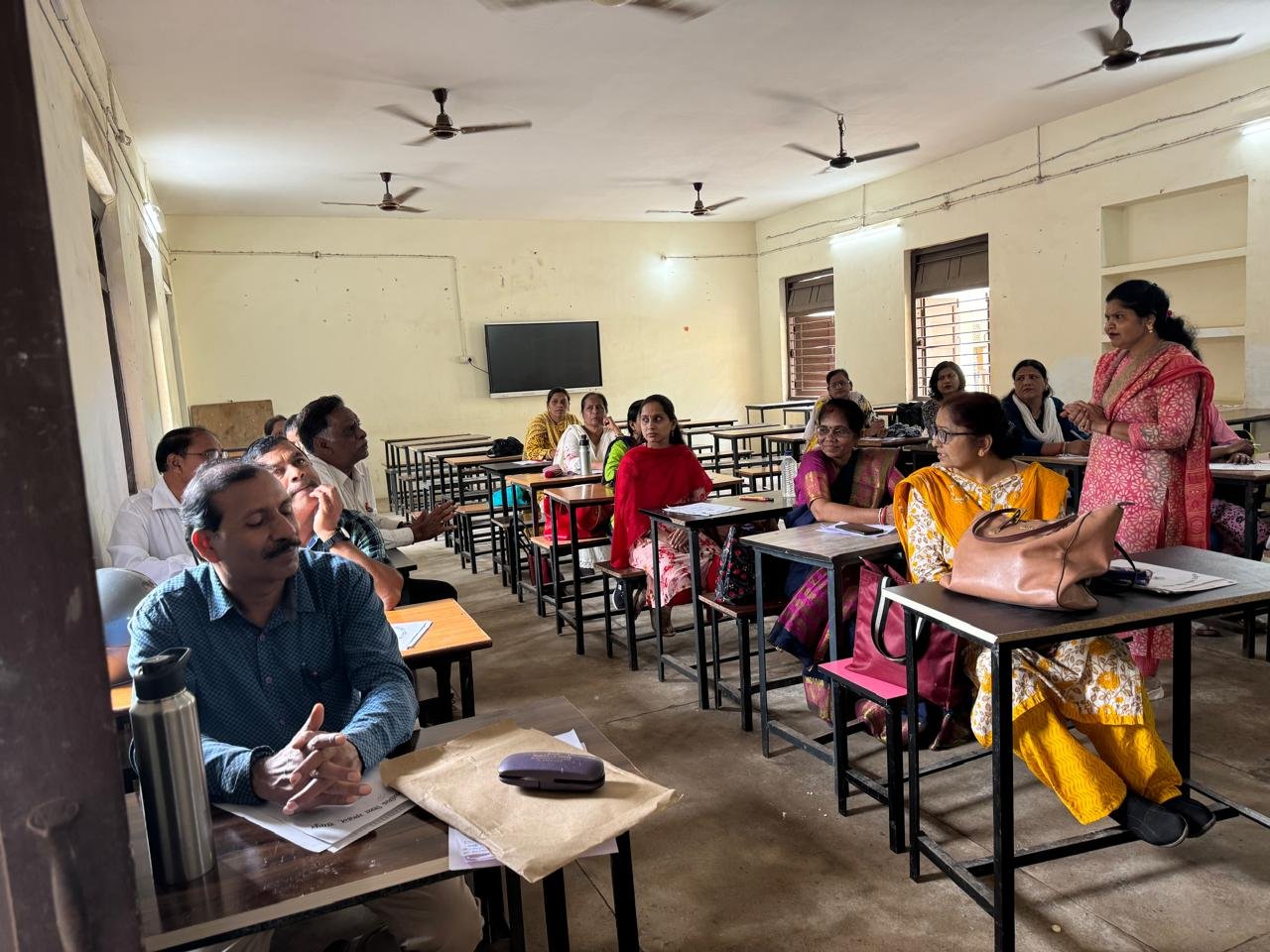 छत्तीसगढ़ माध्यमिक शिक्षा मण्डल रायपुर सचिव श्रीमती पुष्पा साहू आई.ए.एस. ने हाईस्कूल/हायर सेकंडरी स्कूल अवसर परीक्षा वर्ष 2024 के मूल्याकन कार्य हेतु