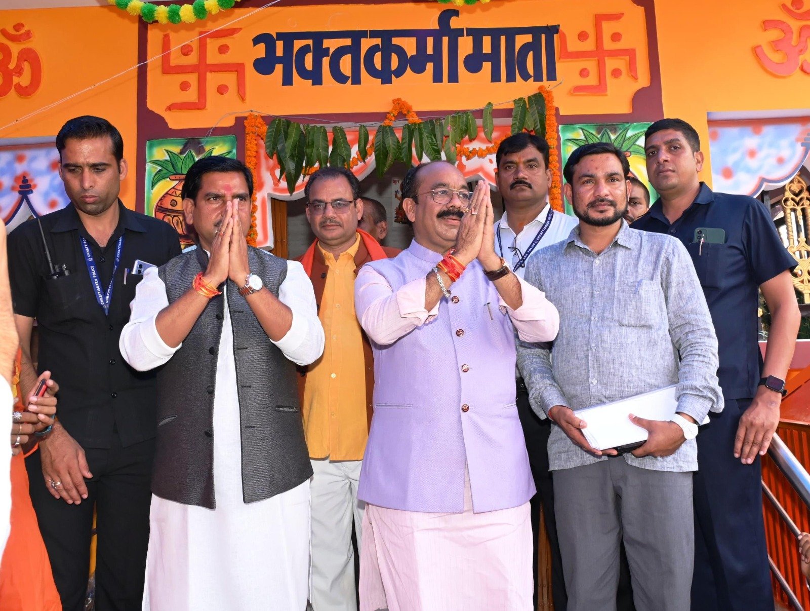 उप मुख्यमंत्री श्री अरुण साव भक्त माता कर्मा मंदिर के प्राण प्रतिष्ठा समारोह में हुए शामिल