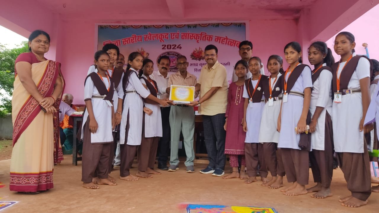 देवगांव में जिला स्तरीय खेलकूद एवं सांस्कृतिक महोत्सव सम्पन्न