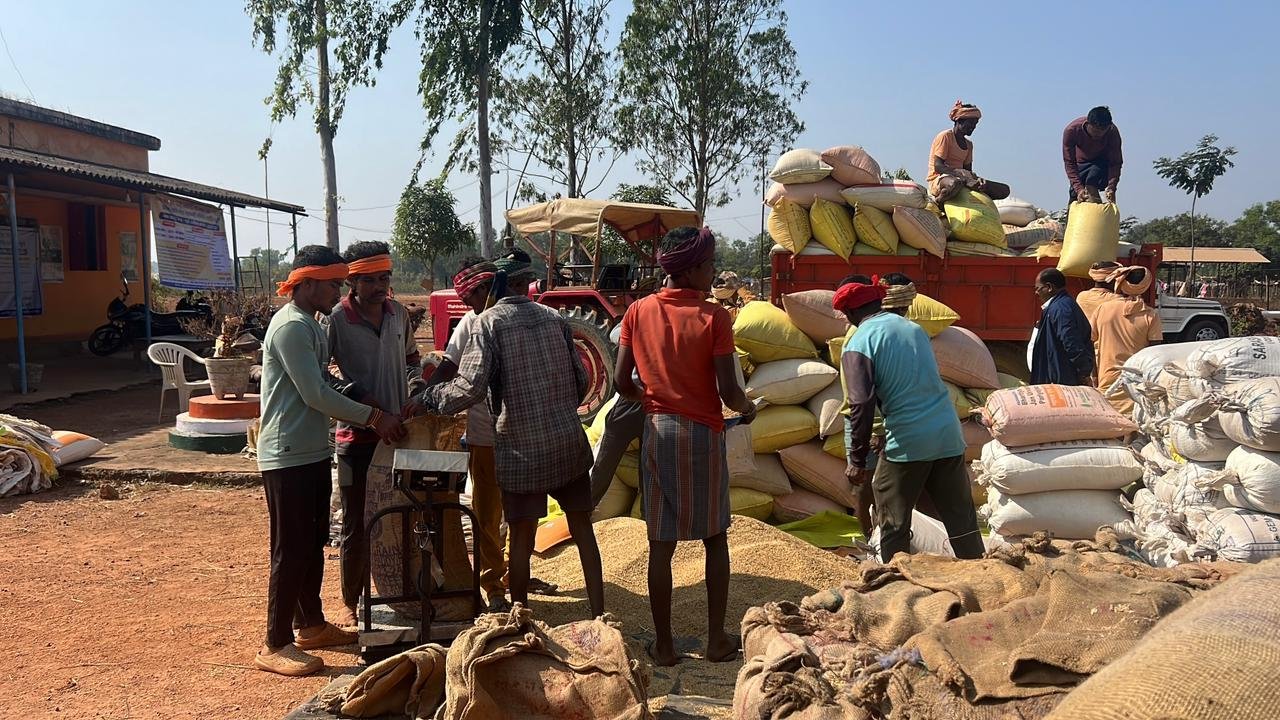 धान खरीदी व्यवस्था से किसानों में खुशी का माहौल