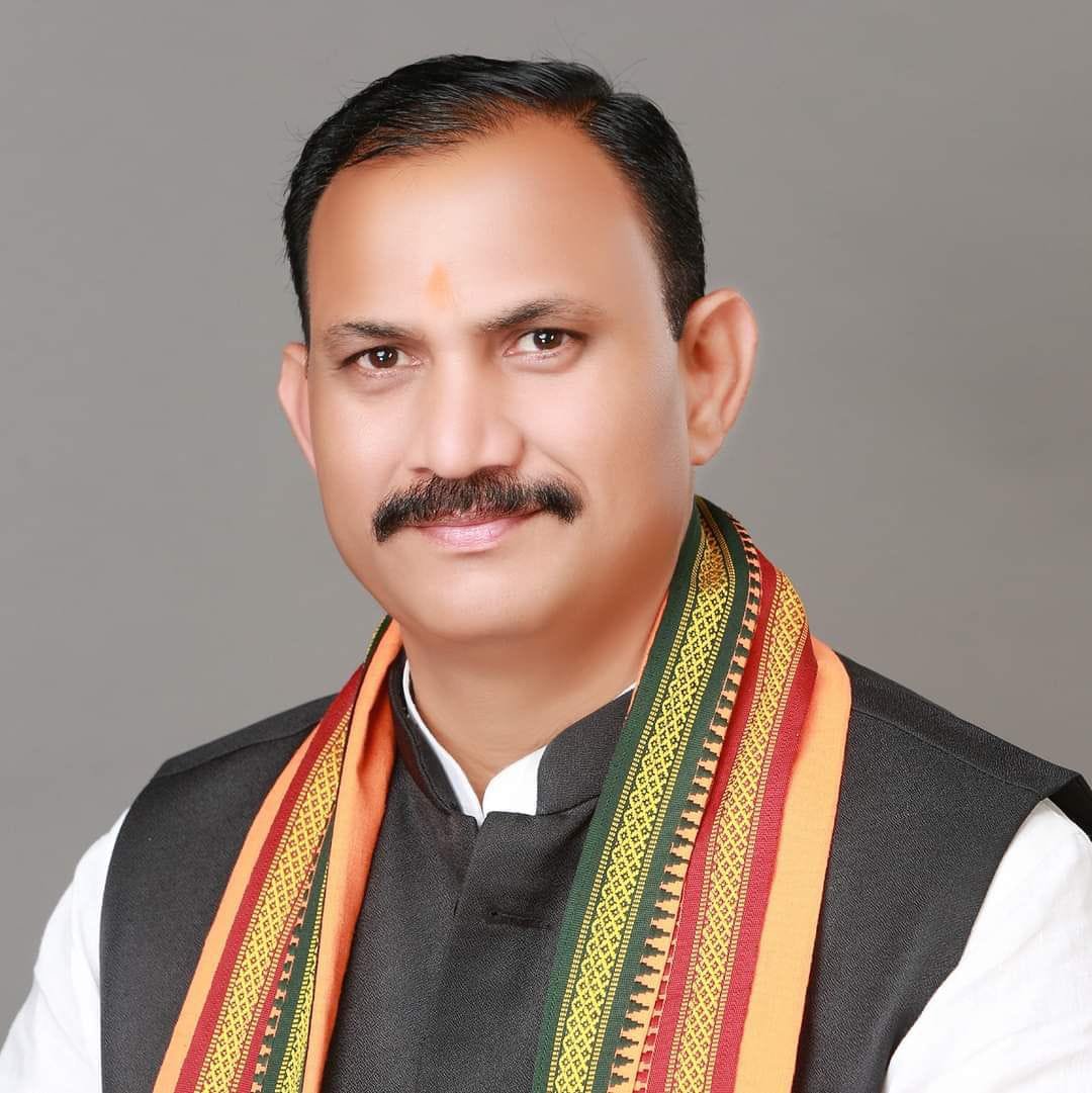 सरकार ने मंकी पॉक्स (एम-पॉक्स) बीमारी को लेकर एडवायजरी की जारी, स्वास्थ्य मंत्री श्री श्याम बिहारी जायसवाल ने अधिकारियों को दिए दिशा निर्देश।