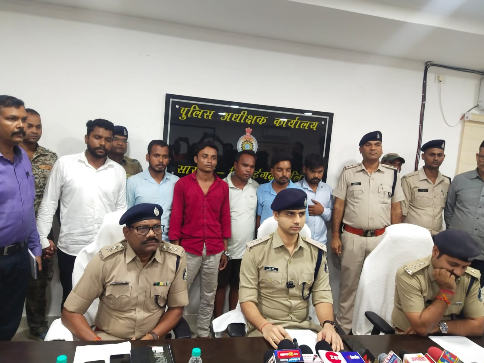 हरिराम पटेल हत्या काण्ड का 24 घण्टे में पर्दाफाश सारंगढ़ पुलिस ने किया 6 आरोपियो को गिरफ्तार