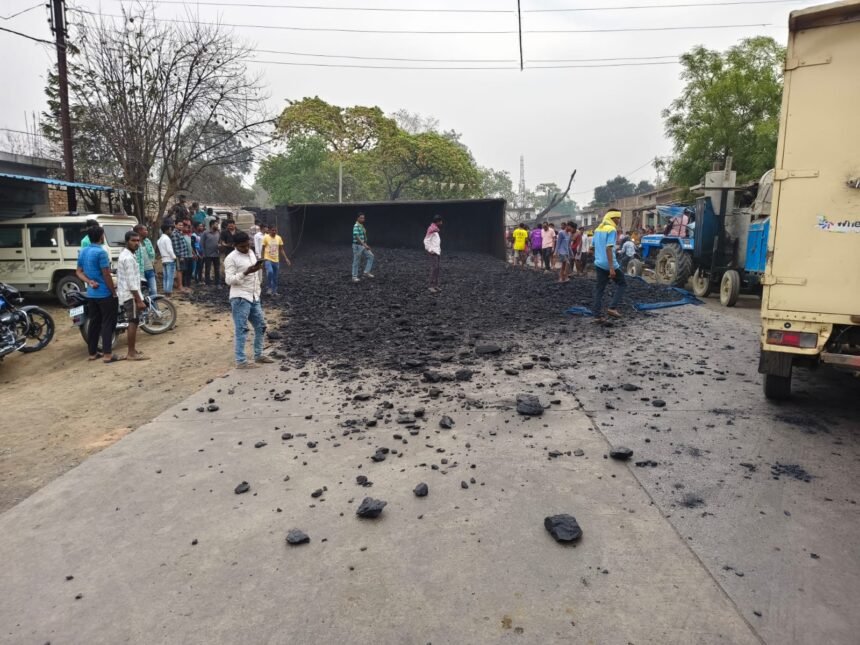 कोरबा जिले में भयावह सड़क हादसा: पाली क्षेत्र के नूनेरा के पास तीन युवकों की दर्दनाक मौत