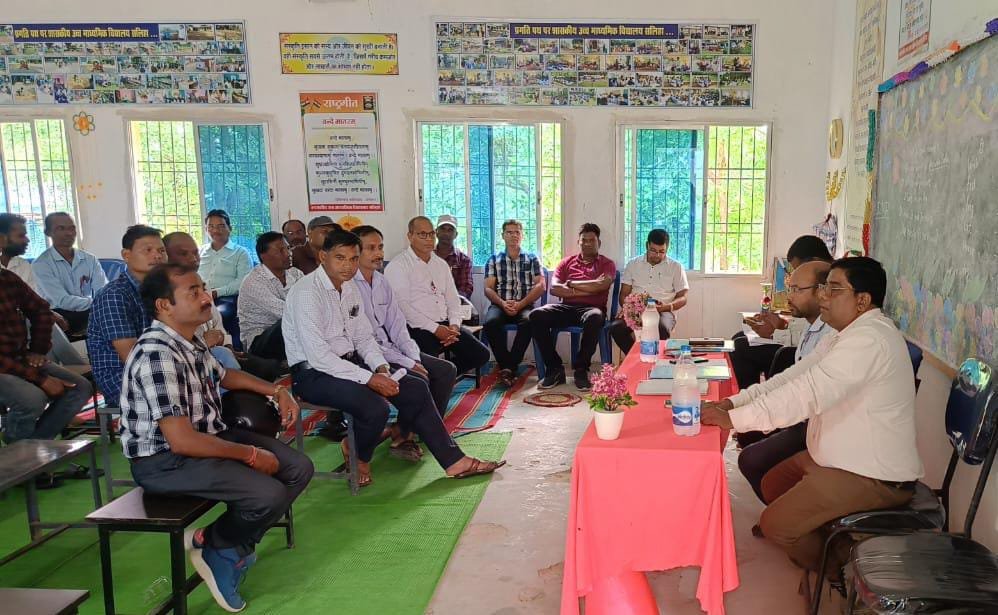 संकुल केंद्र सलिहा एवं दीपापारा सलिहा का संयुक्त बैठक