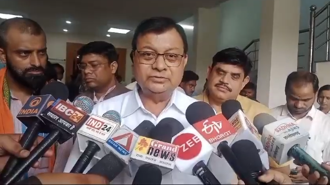 लखनलाल देवांगन ने अपने तेवर सख्त करते बोले गुणवत्ता हीन कार्यो पर होगी सख्त करवाई नही बच पाएंगे दोषी