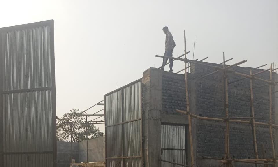 बिलाईगढ़ में सरकारी नाले और 'ग्राम सेवक' भूमि पर भू-माफिया का हमला; अस्तित्व पर संकट