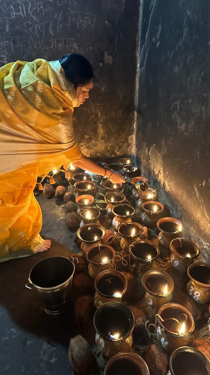 विधायक उत्तरी जांगड़े ने मां कौशलेश्वरी मंदिर में मत्था टेक लिया आशीर्वाद