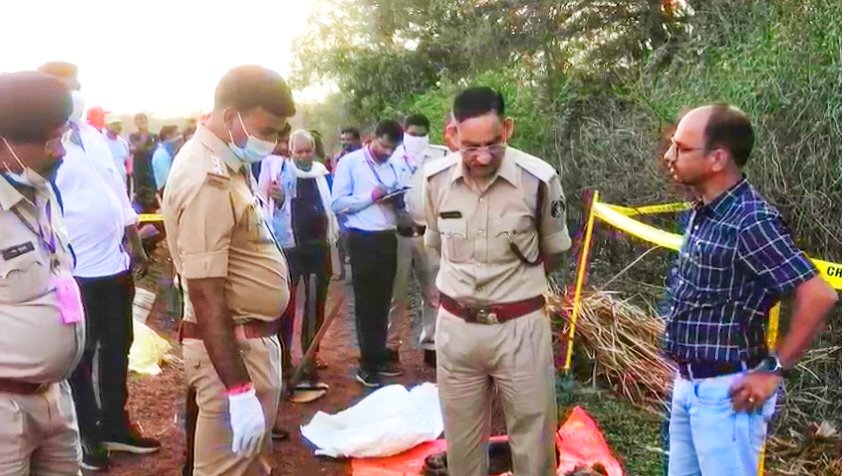 नाले में मिली महिला की लाश देख मनरेगा कर्मी के उड़े होश