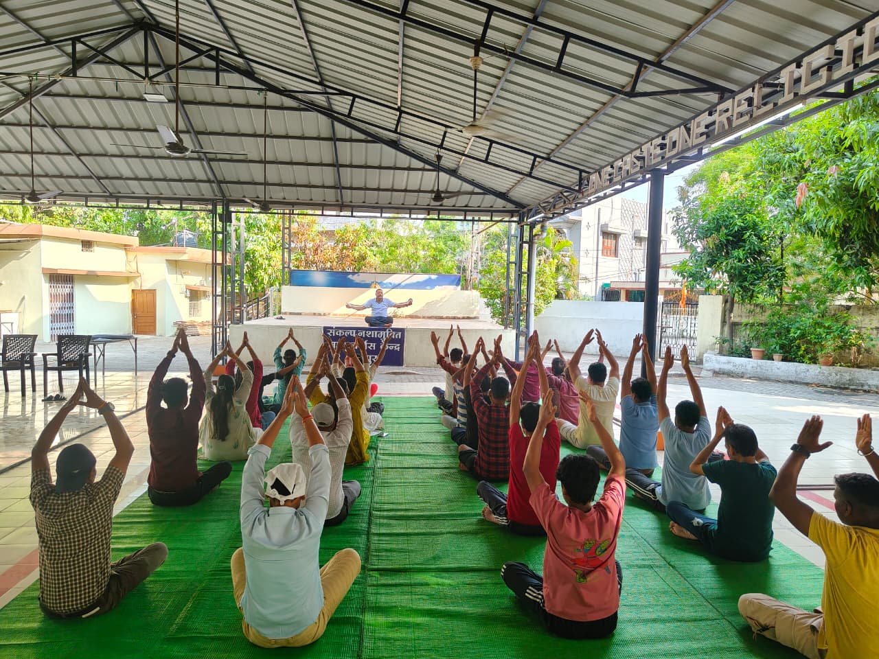 रायपुर: अंतर्राष्ट्रीय योग दिवस पर संकल्प सांस्कृतिक समिति ने नशा मुक्ति केंद्रों के साथ सामूहिक योगाभ्यास कर स्वस्थ जीवन की शपथ