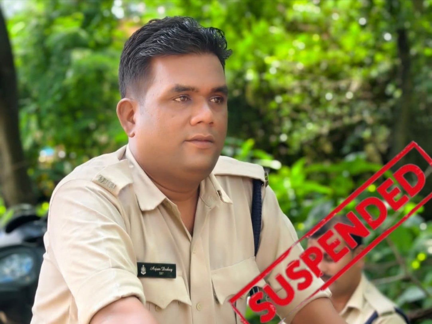 ओवरलोड वाहनों से वसूली करने वाले आरक्षक को SSP ने किया सेवा से बर्खास्त, दो पुलिसकर्मी लाइन अटैचदुर्ग