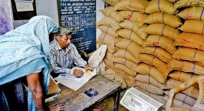26 लाख 52 हजार रुपए का राशन गबन संचालन करने वाले सहकारी समिति के अध्यक्ष को किया गिरफ्तार ।