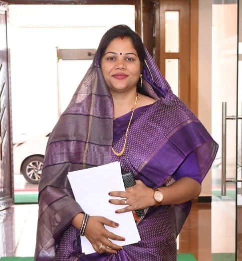 आयुष्मान योजना में इलाज नहीं मिलने का मुद्दा विधानसभा में गूंजा, बिलाईगढ़ विधायक कविता प्राण लहरे ने ध्यानाकर्षण के माध्यम से उठाया गंभीर मामला