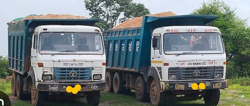 खनिज विभाग की लगातार कार्यवाही जारी दो हाईवे सहित दो ट्रैक्टर हुए जप्त ।
