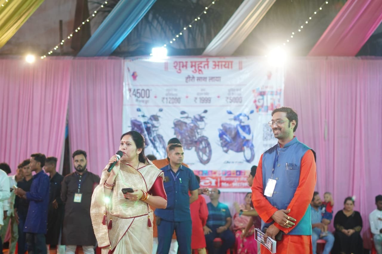 रायपुर सांसद बृजमोहन अग्रवाल और विधायक उत्तरी जांगड़े के हांथों हुआ था कार्यक्रम का शुभारम्भ