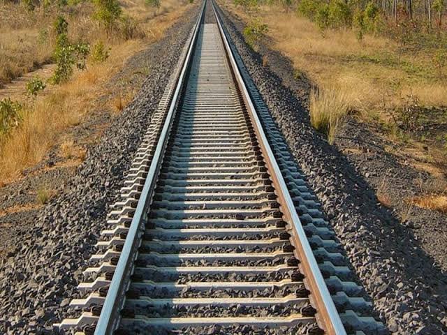 रेल मंत्रालय ने 670 किलोमीटर लंबी 2 नई रेल लाइन परियोजनाओं के अंतिम सर्वे और डीपीआर निर्माण के लिए दी 16.75 करोड़ रूपये की स्वीकृति