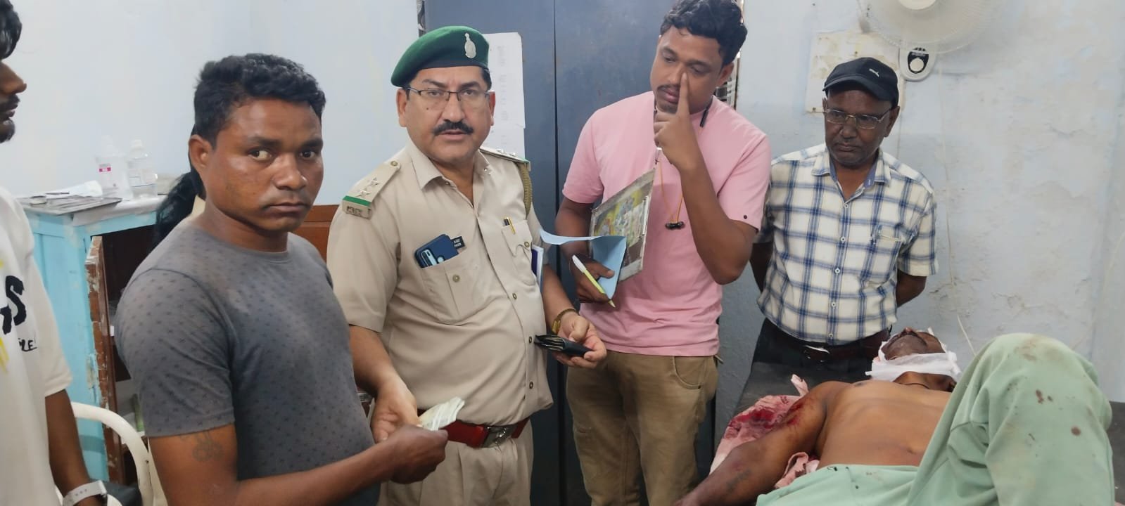 भालू के हमले से तीन घायल 2 का इलाज बिलाईगढ़ में 1 बिलासपुर रेफर