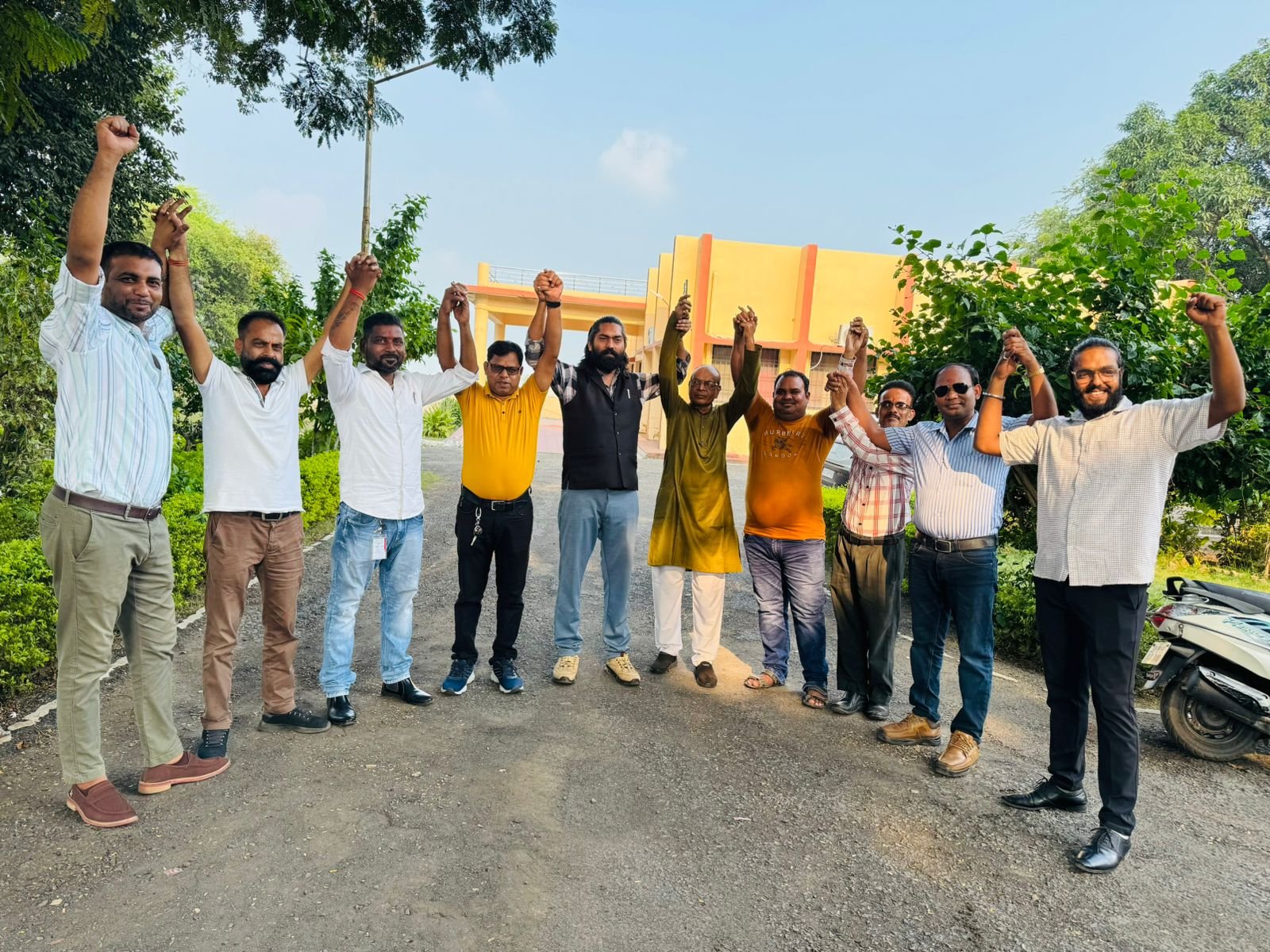 प्रदेश के अलग अलग जिलो में दिखने लगी पत्रकारो की एकता