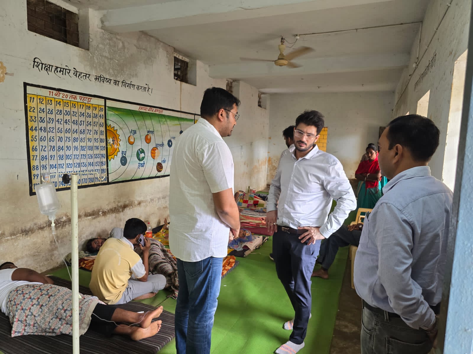 Baloda Bazar  News : डायरिया प्रभावित ग्राम करमदा पहुंचे कलेक्टर