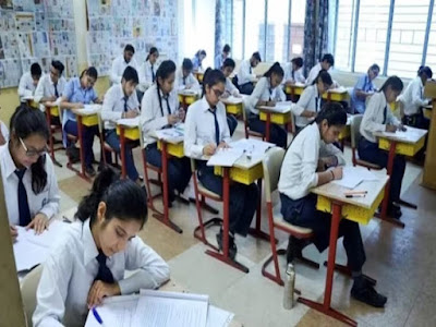 Delhi News : सीबीएसई बोर्ड ने किया किताबों में बदलाव, नए सेशन में पढ़नी होंगी नई किताबें