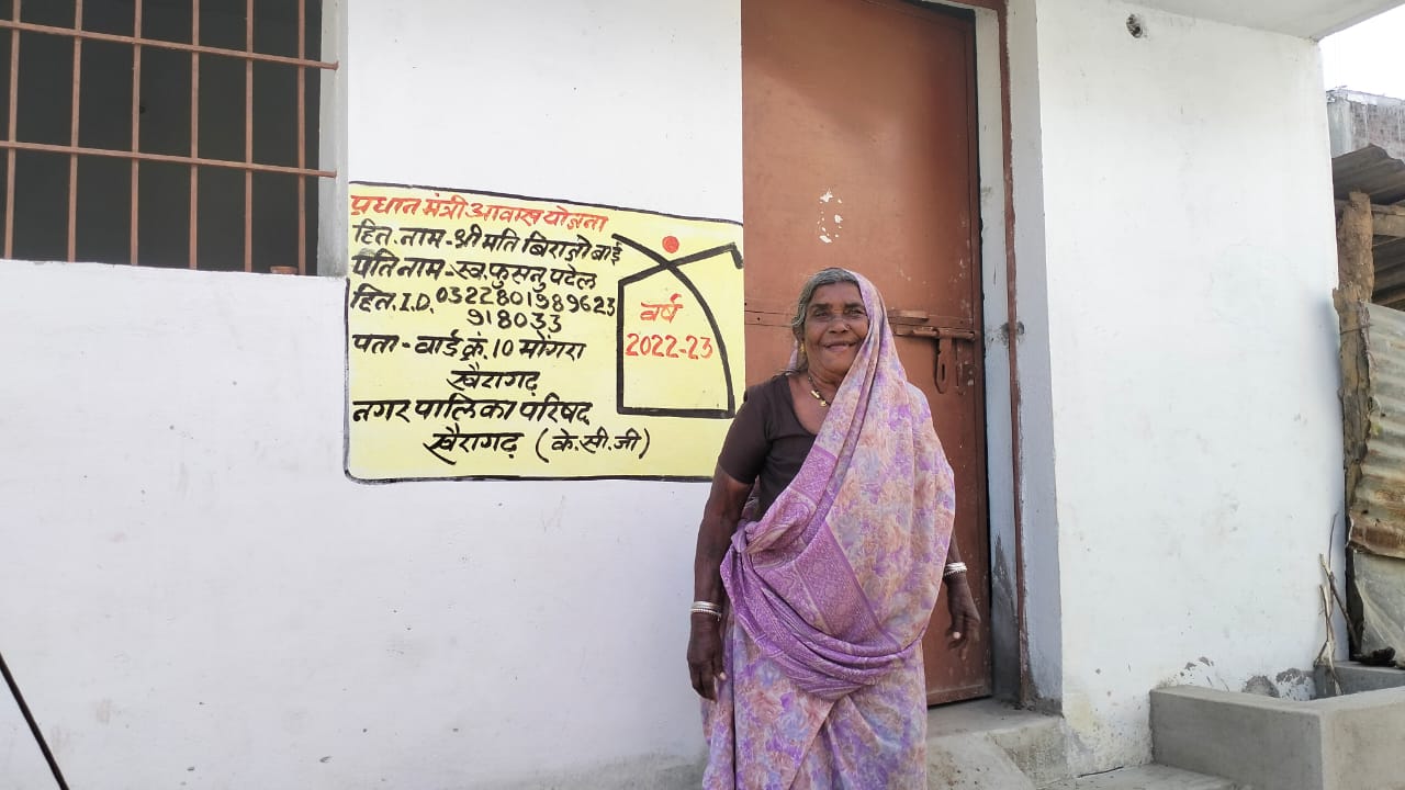 KCG News : 90 वर्षीया बिराजो की कहानी उन्ही की जुबानी: नौ संतानों के पालन—पोषाण और शादी—ब्याह में खर्च हो गए पैसे