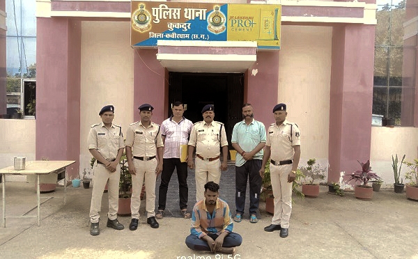 Kabirdham  News : कलयुगी पुत्र बना हत्यारा अपने ही पिता की कर दी हत्या ,,,,जमीन विवाद के चलते हत्या को दिया अंजाम